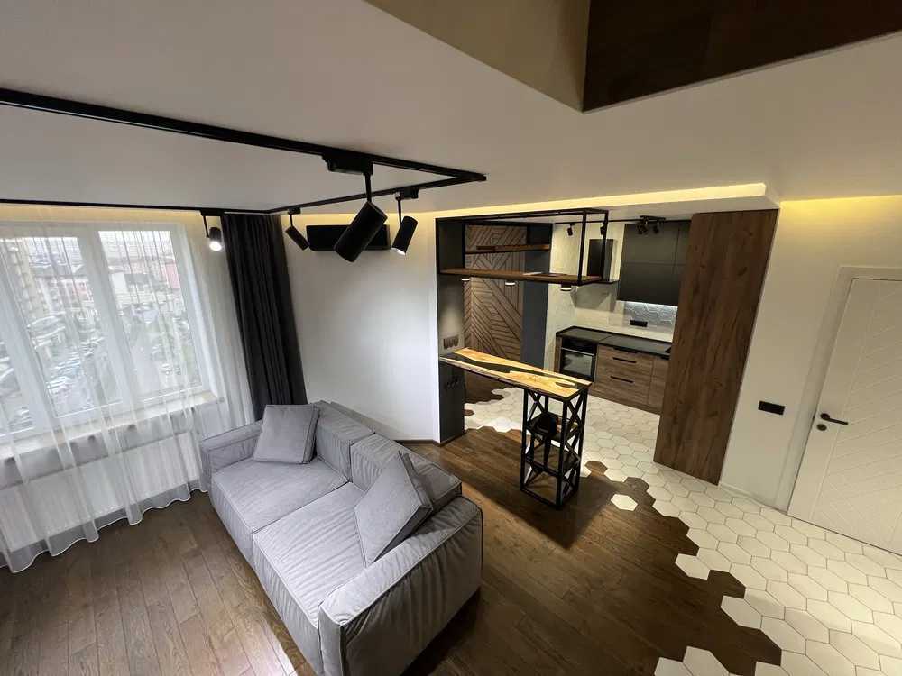 Продажа 3-комнатной квартиры 94 м², Мартынова просп., 12