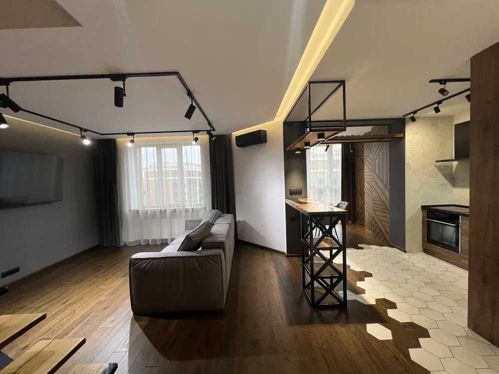 Продажа 3-комнатной квартиры 94 м², Мартынова просп., 12