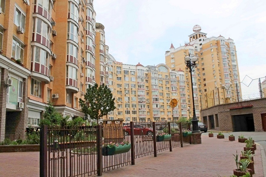 Продажа 2-комнатной квартиры 57 м², Героев Сталинграда просп., 8 К1