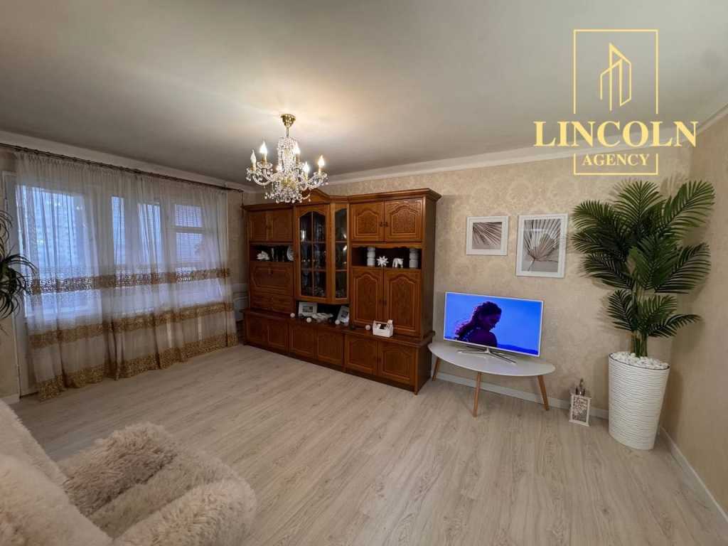 Продажа 2-комнатной квартиры 53 м², Соломенская ул., 4/2