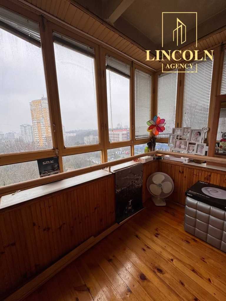Продажа 2-комнатной квартиры 53 м², Соломенская ул., 4/2