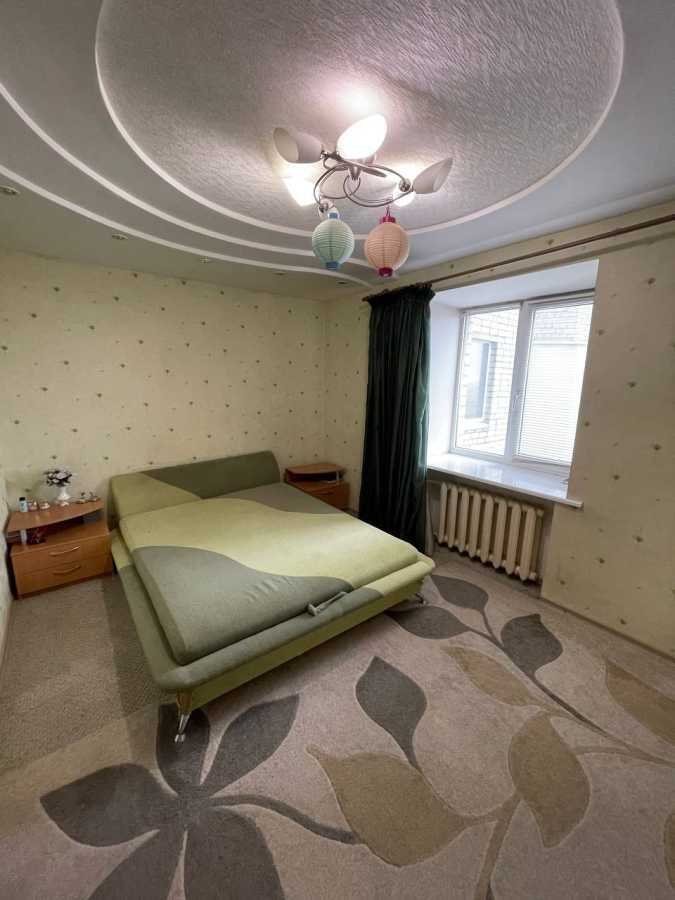 Продаж 3-кімнатної квартири 101 м², Робочий пров., 152