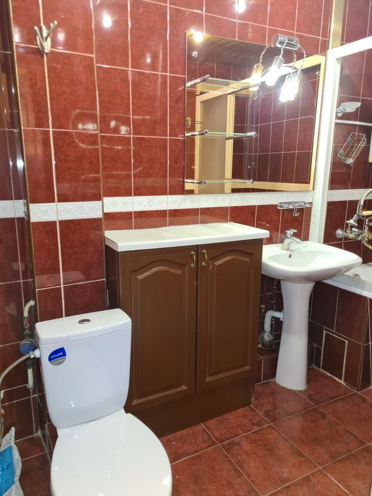 Аренда 2-комнатной квартиры 55 м², Вячеслава Липинского ул., 1