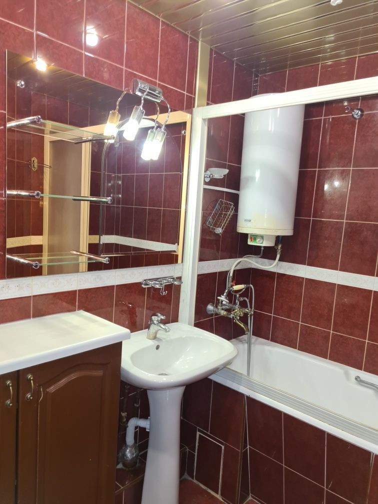 Аренда 2-комнатной квартиры 55 м², Вячеслава Липинского ул., 1