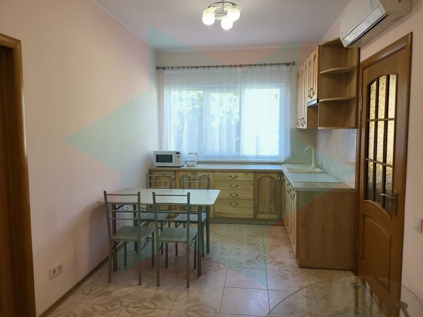 Оренда 1-кімнатної квартири 46 м², Прибережна вул.