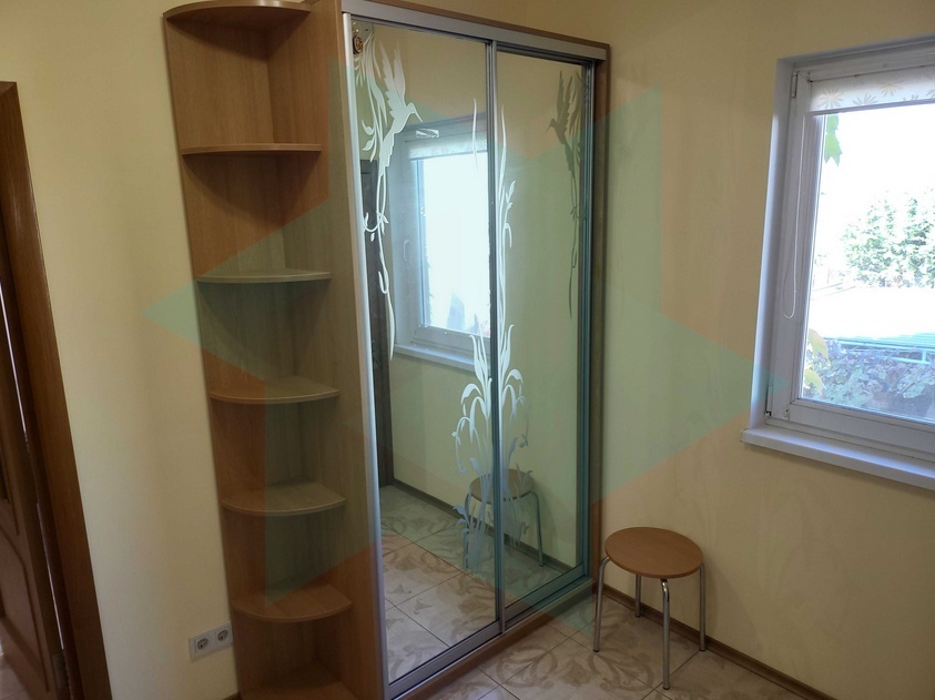 Оренда 1-кімнатної квартири 46 м², Прибережна вул.