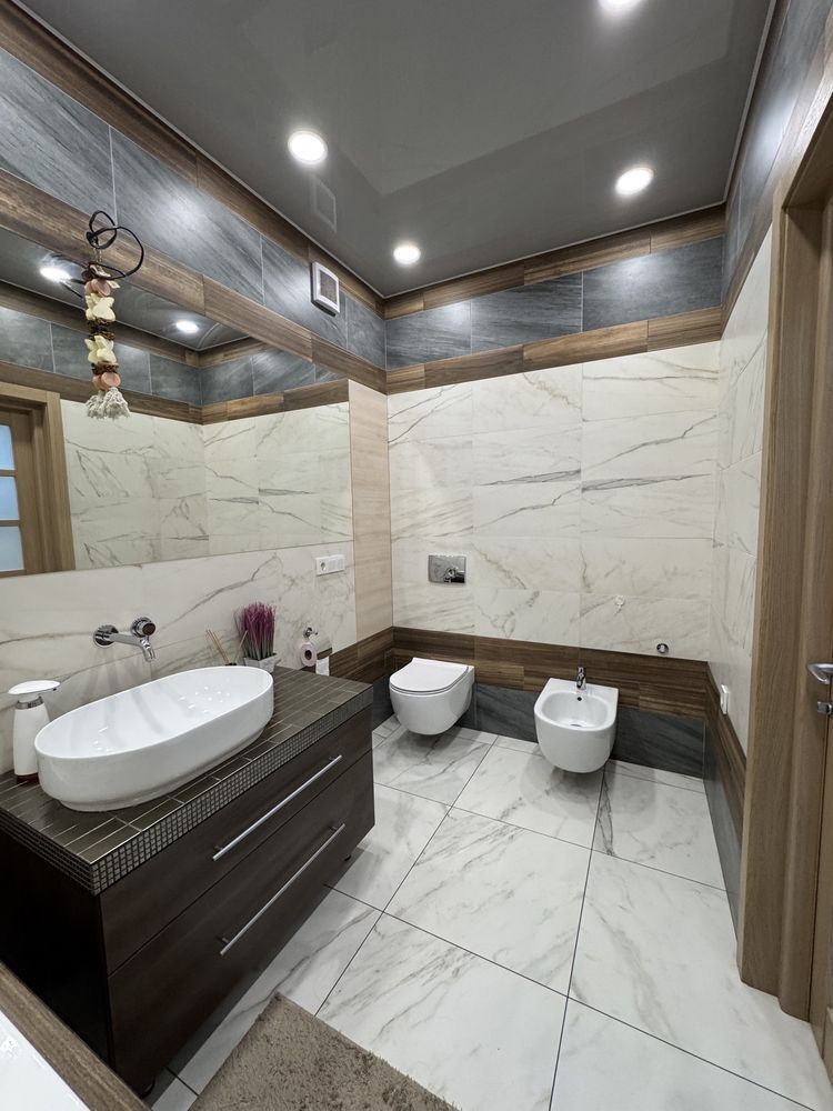 Продажа 2-комнатной квартиры 100 м², Рабочая ул., 166Д