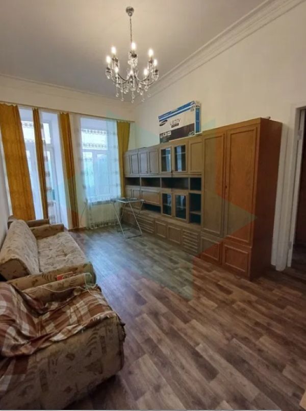 Продаж 3-кімнатної квартири 70 м², Старокозацька вул.