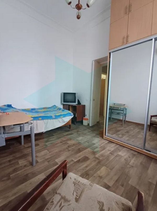 Продаж 3-кімнатної квартири 70 м², Старокозацька вул.