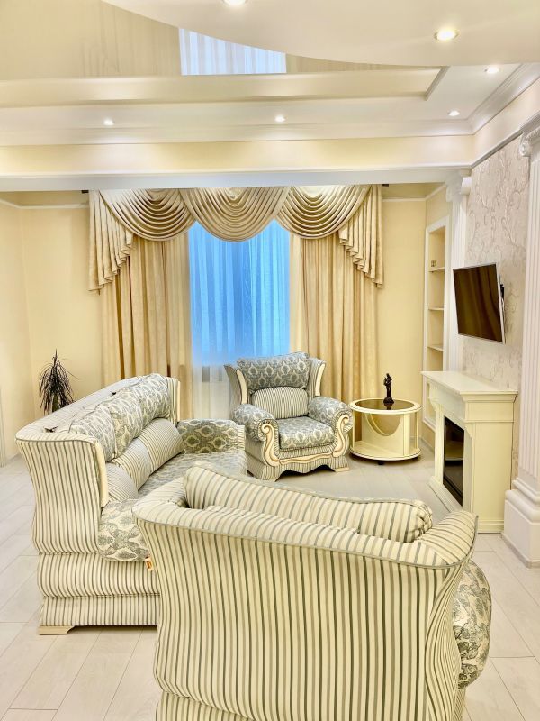 Аренда 2-комнатной квартиры 126 м², Рабочая ул., 166