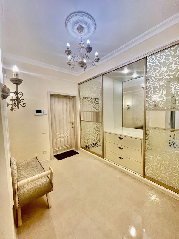 Аренда 2-комнатной квартиры 126 м², Рабочая ул., 166