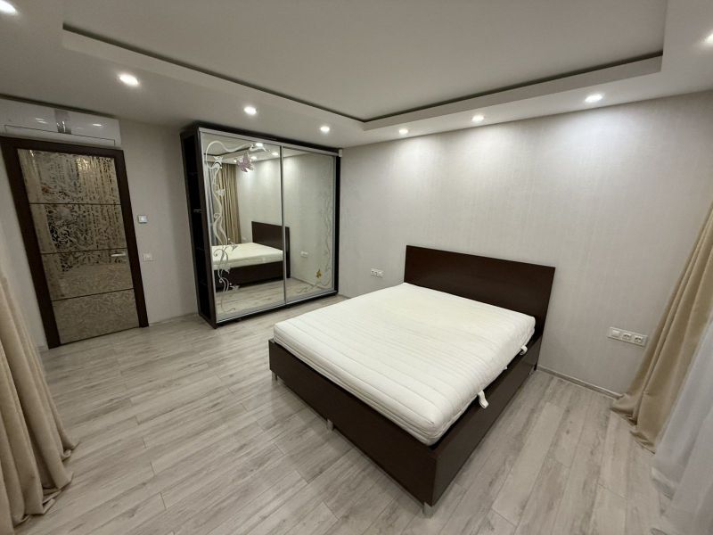 Оренда 3-кімнатної квартири 106 м², Василя Жуковського вул., 16