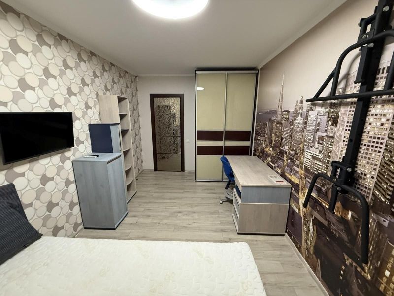 Оренда 3-кімнатної квартири 106 м², Василя Жуковського вул., 16