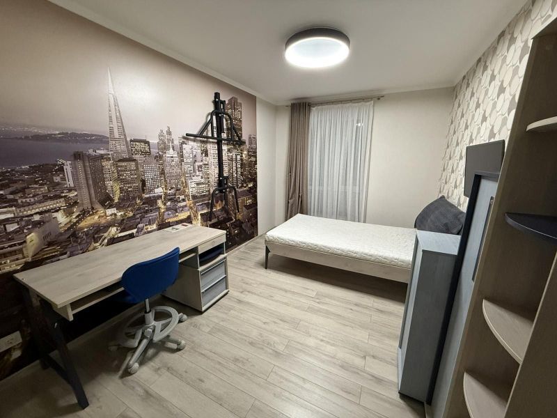 Оренда 3-кімнатної квартири 106 м², Василя Жуковського вул., 16