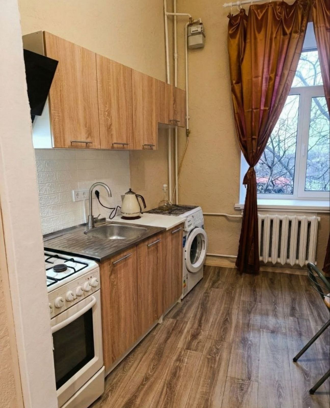 Оренда 2-кімнатної квартири 50 м², 10 Квітня вул.