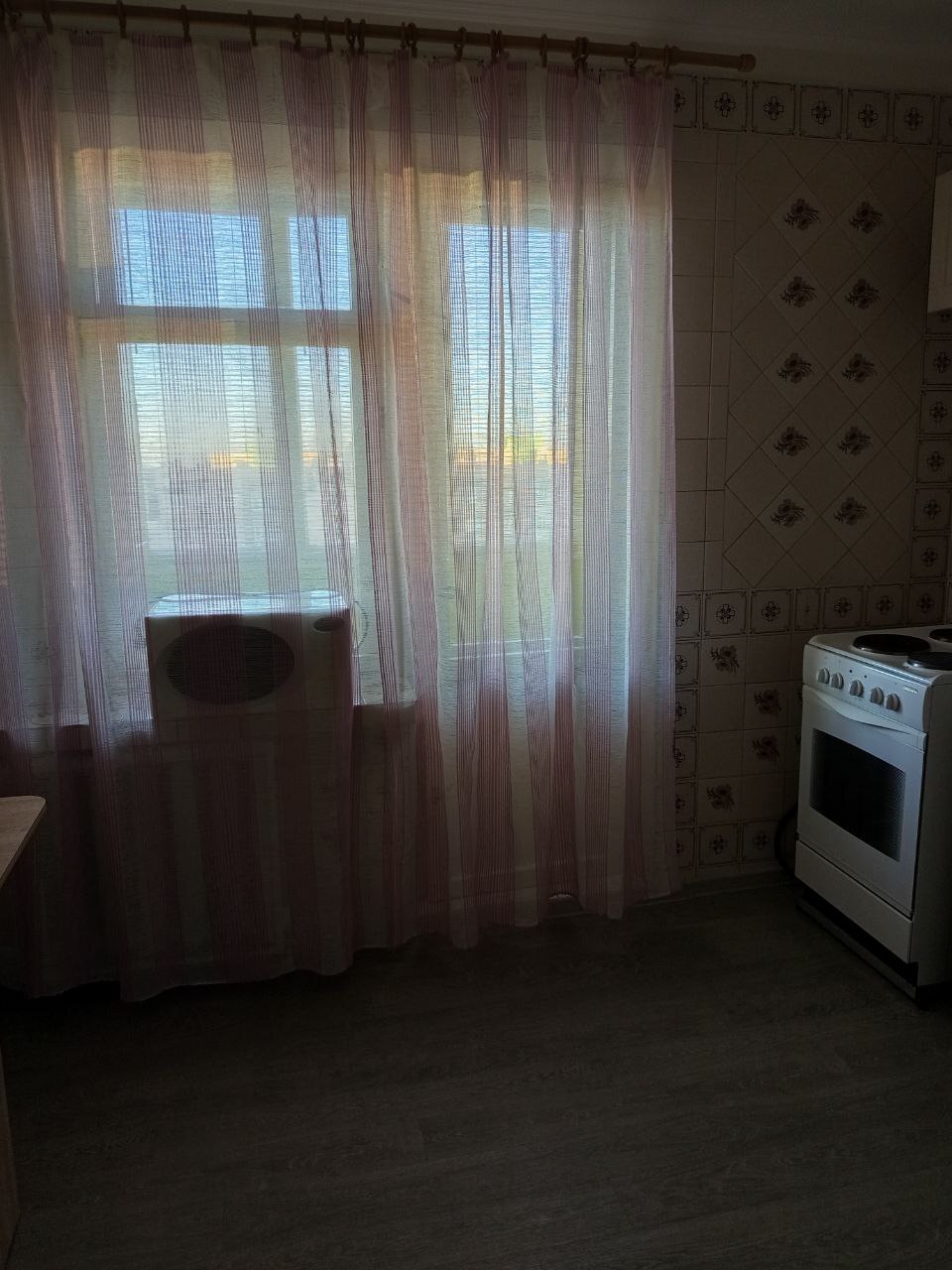 Оренда 1-кімнатної квартири 35 м², Райдужна вул., 35