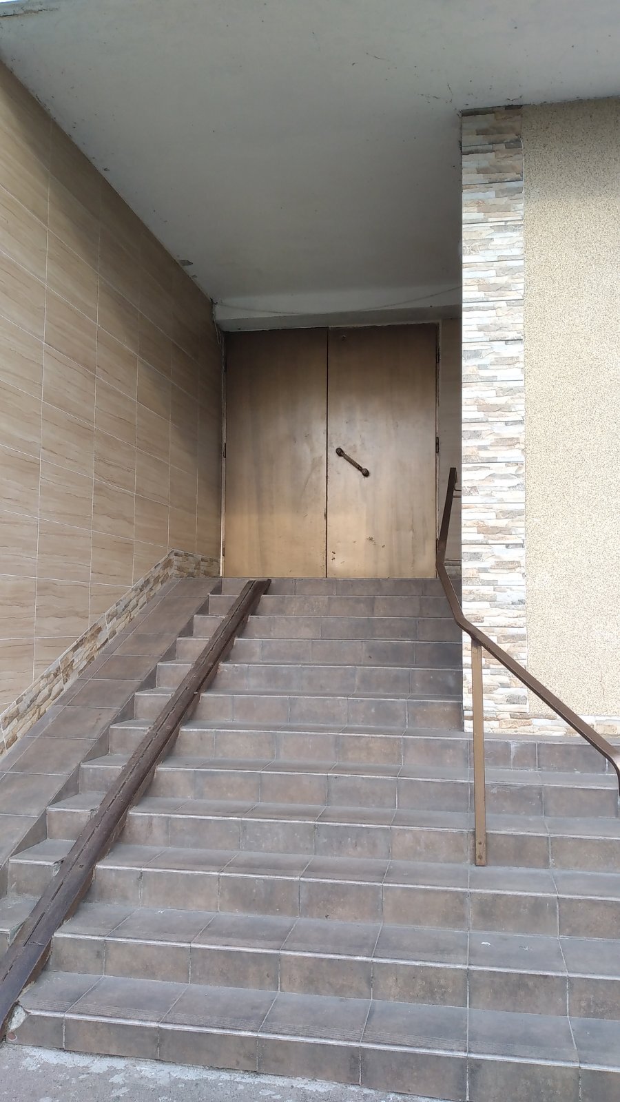 Оренда 1-кімнатної квартири 35 м², Райдужна вул., 35