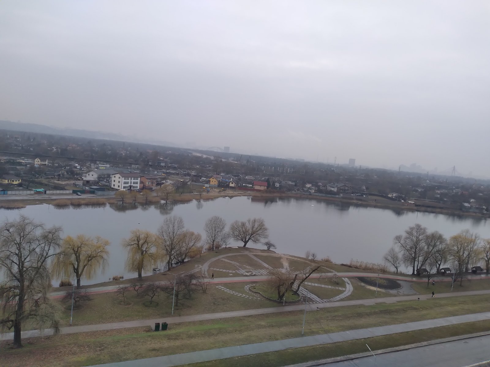 Оренда 1-кімнатної квартири 35 м², Райдужна вул., 35