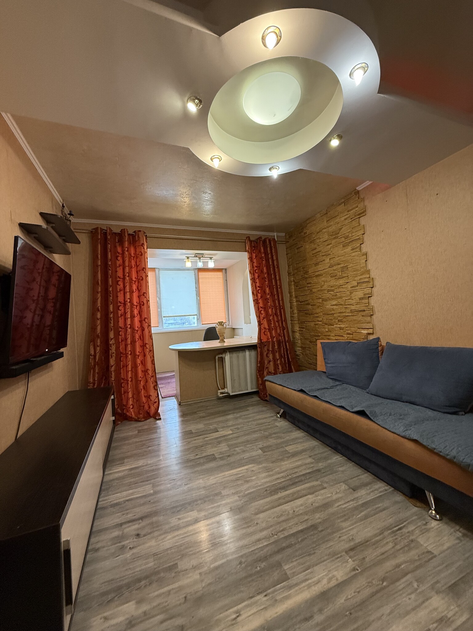 Оренда 2-кімнатної квартири 47 м², Героїв просп., 9