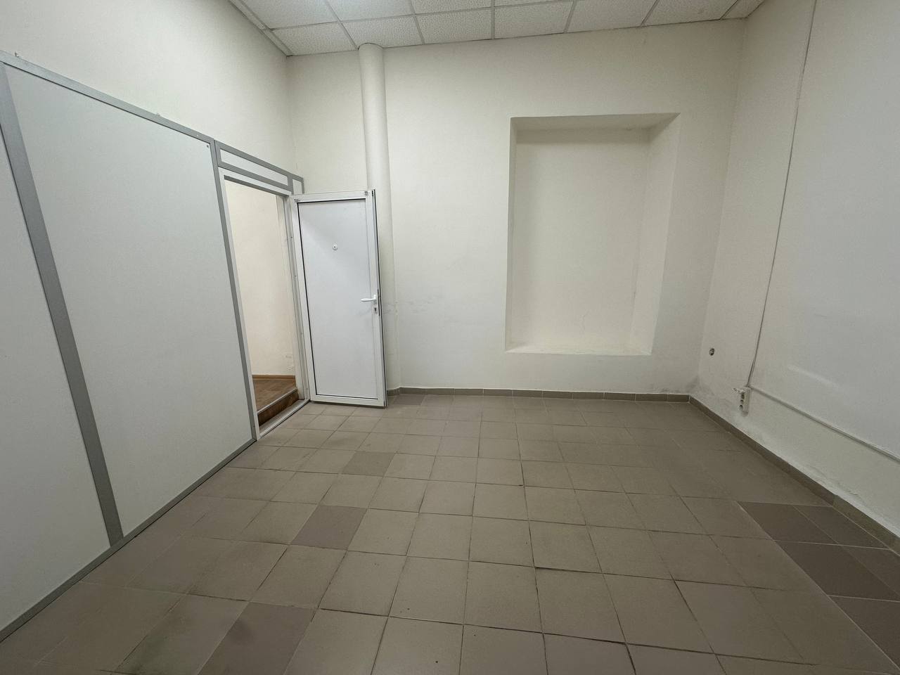 Аренда коммерции 121 м², Вячеслава Липинского ул., 12