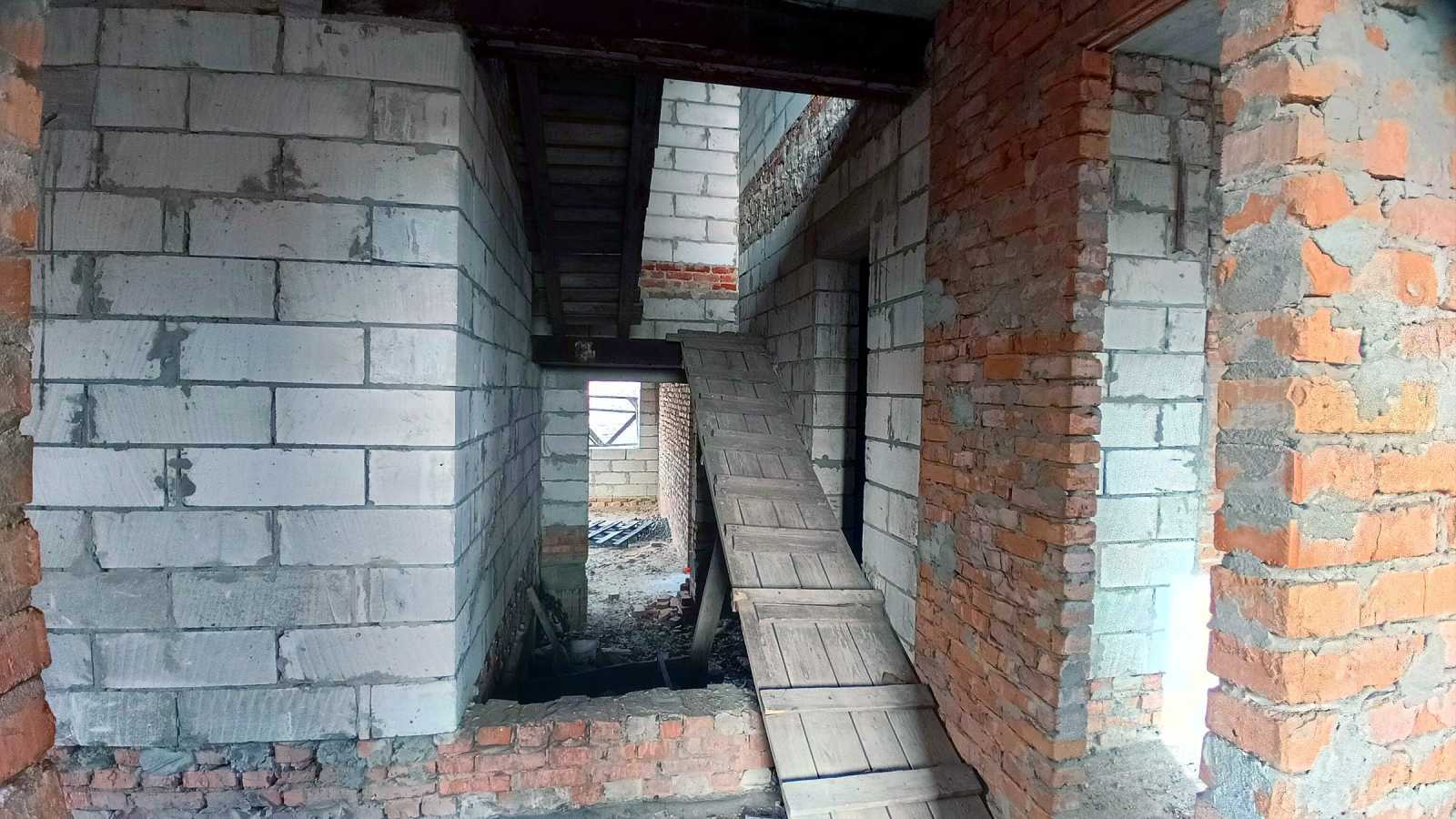 Продаж будинку 220 м², полевая