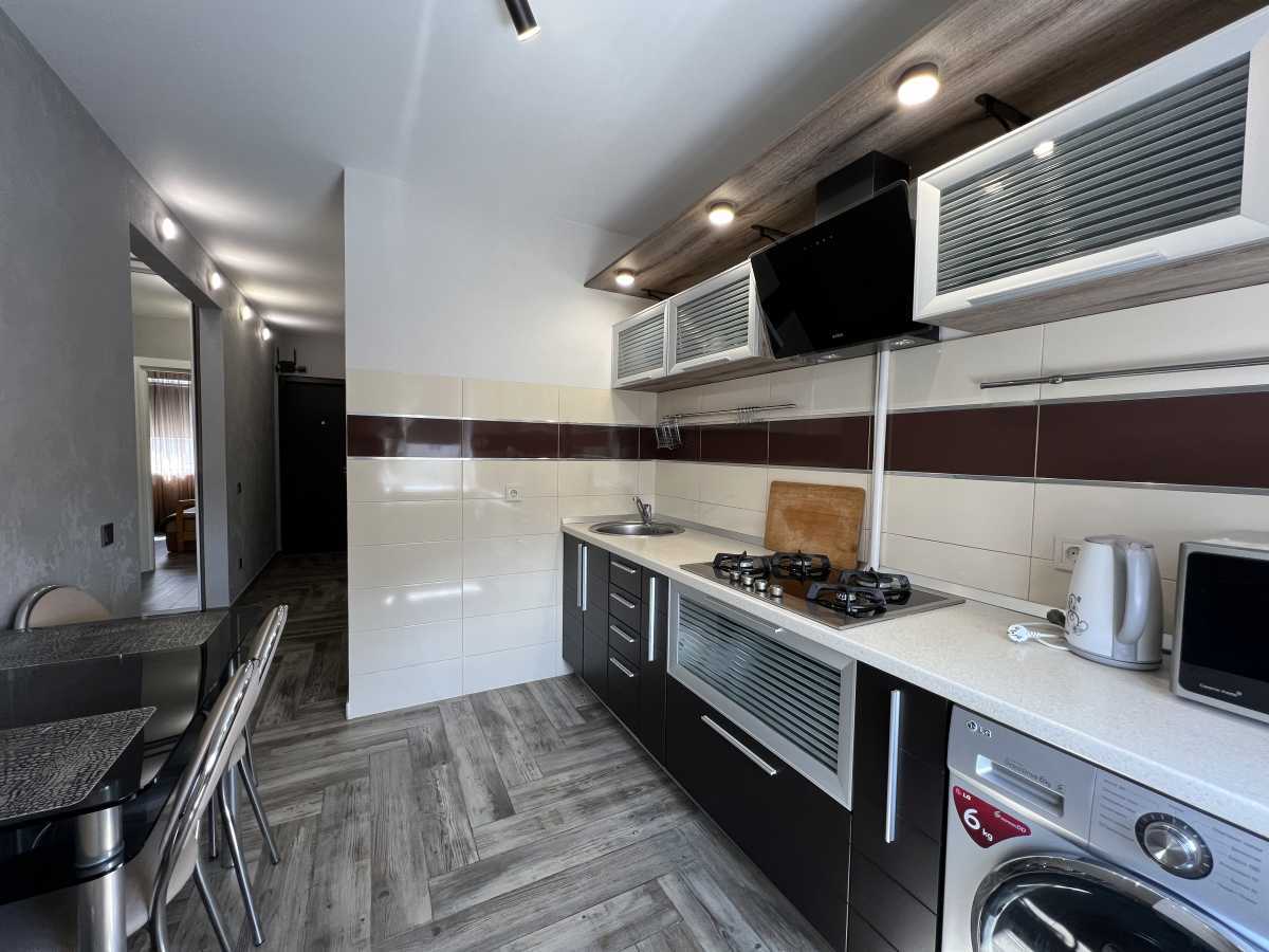 2-комнатная квартира посуточно 48 м², Митрополита Василия Липковского ул., 3