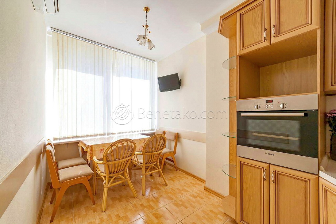 3-кімнатна квартира подобово 90 м², Генуэзская вул., 5