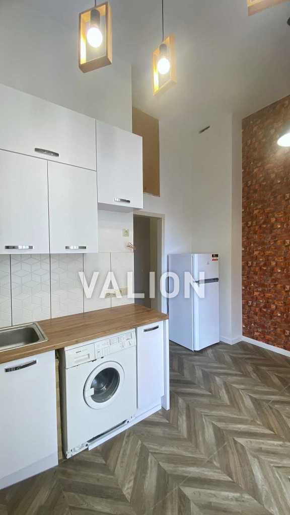 Продажа 3-комнатной квартиры 78 м², Михайловский пер., 17
