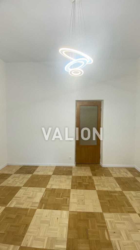 Продажа 3-комнатной квартиры 78 м², Михайловский пер., 17