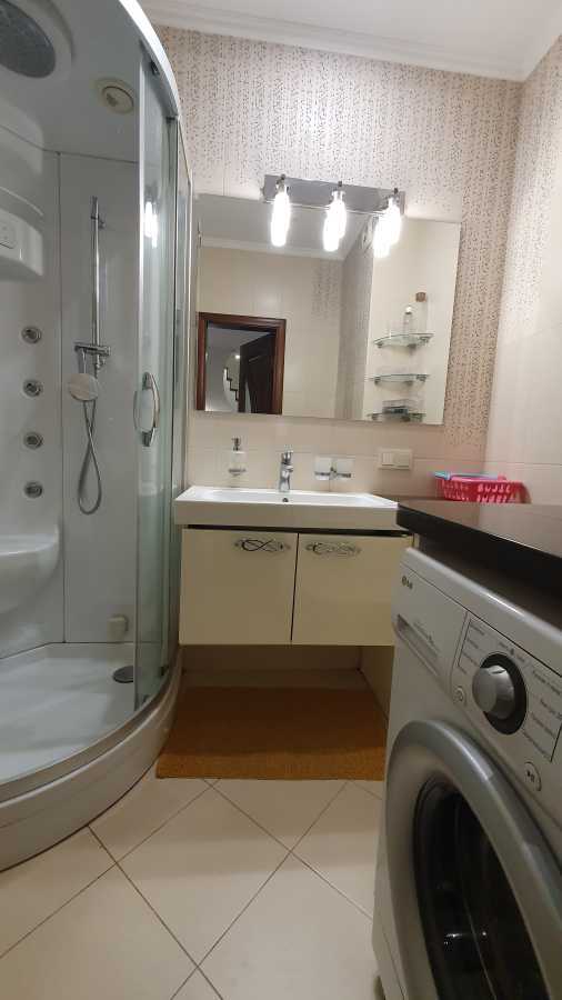 Оренда 4-кімнатної квартири 107 м², Воскресенська вул., 14Б