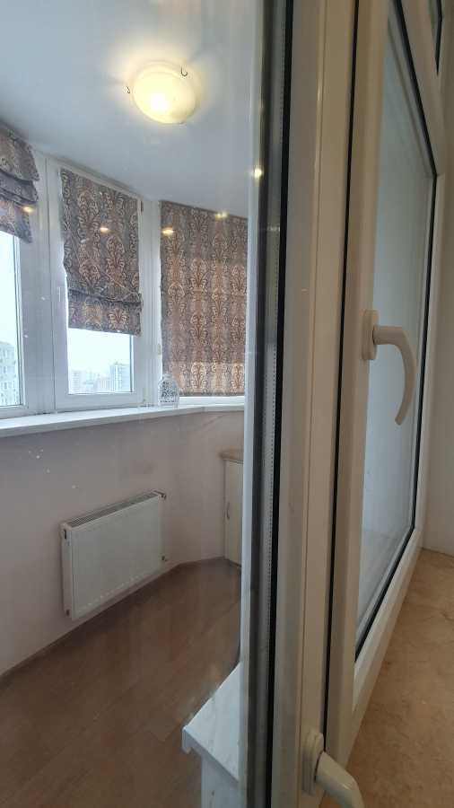 Оренда 4-кімнатної квартири 107 м², Воскресенська вул., 14Б