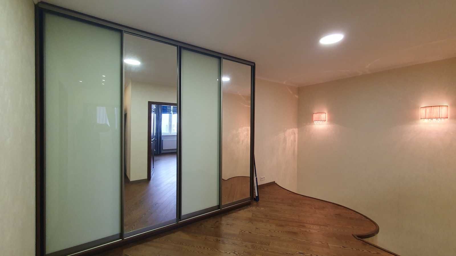 Оренда 4-кімнатної квартири 107 м², Воскресенська вул., 14Б