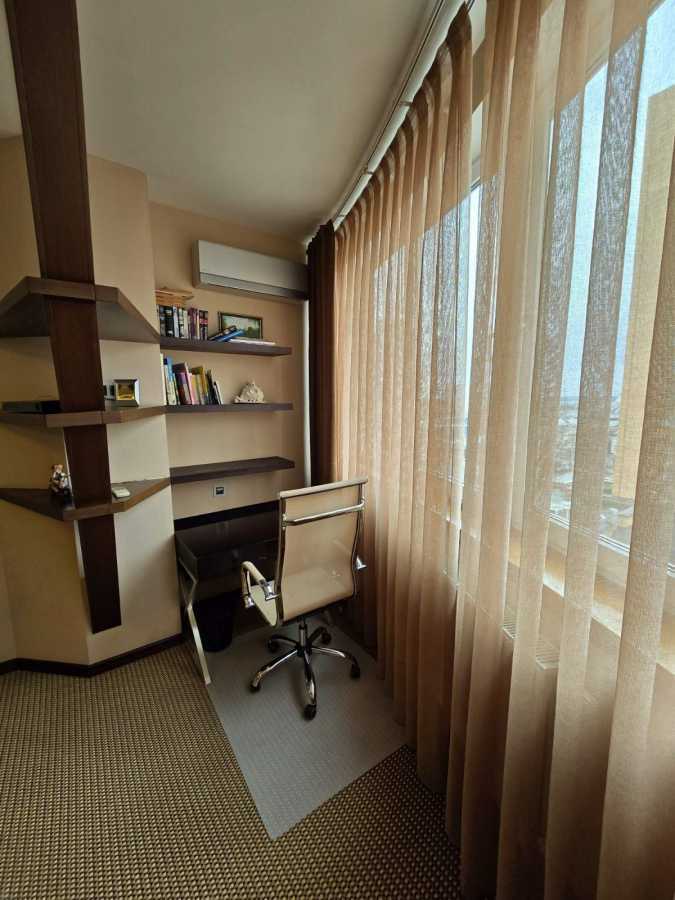 Оренда 2-кімнатної квартири 77 м², Павла Нирнберга вул., 10