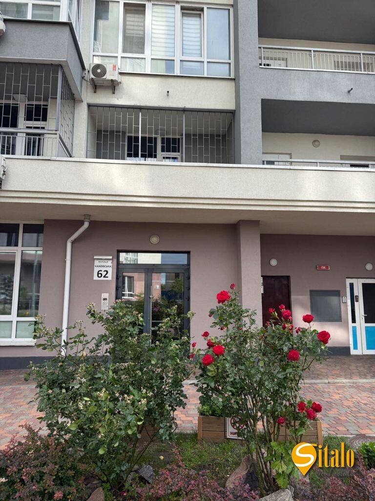 Продаж 1-кімнатної квартири 42 м², Каховська вул., 60