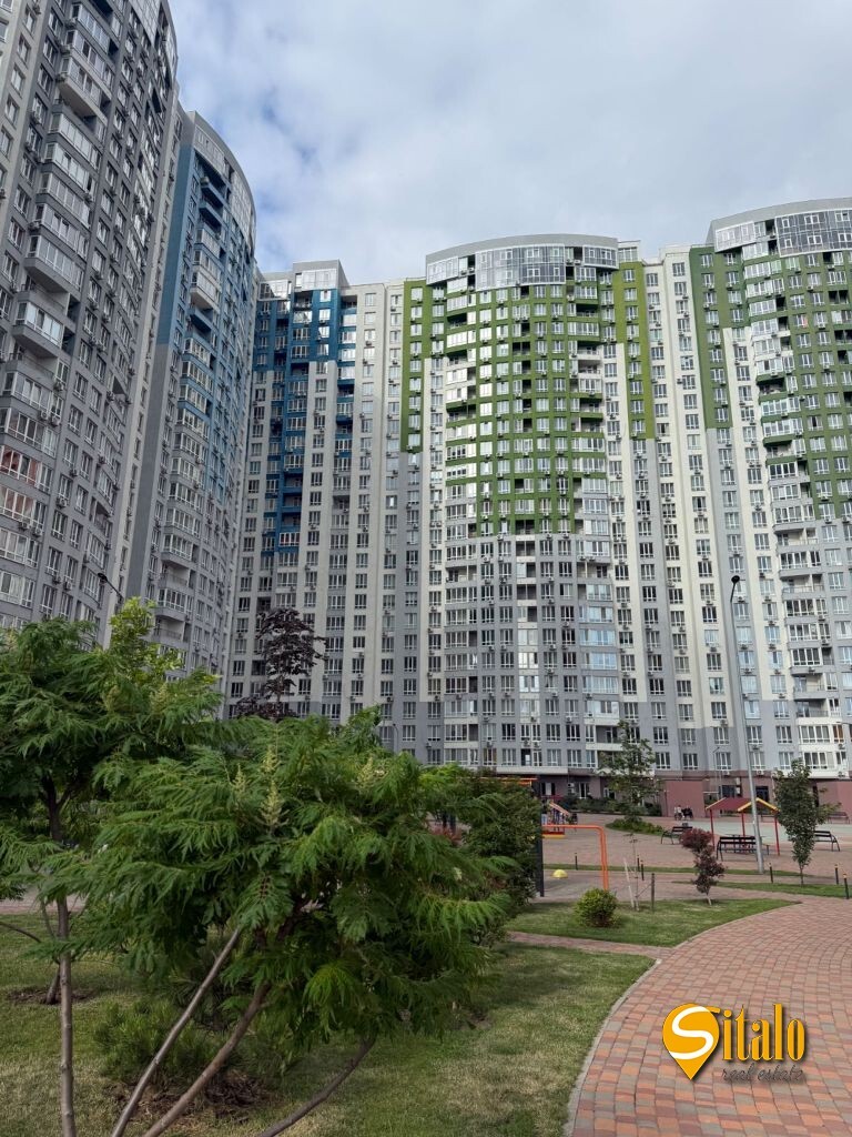 Продаж 1-кімнатної квартири 42 м², Каховська вул., 60