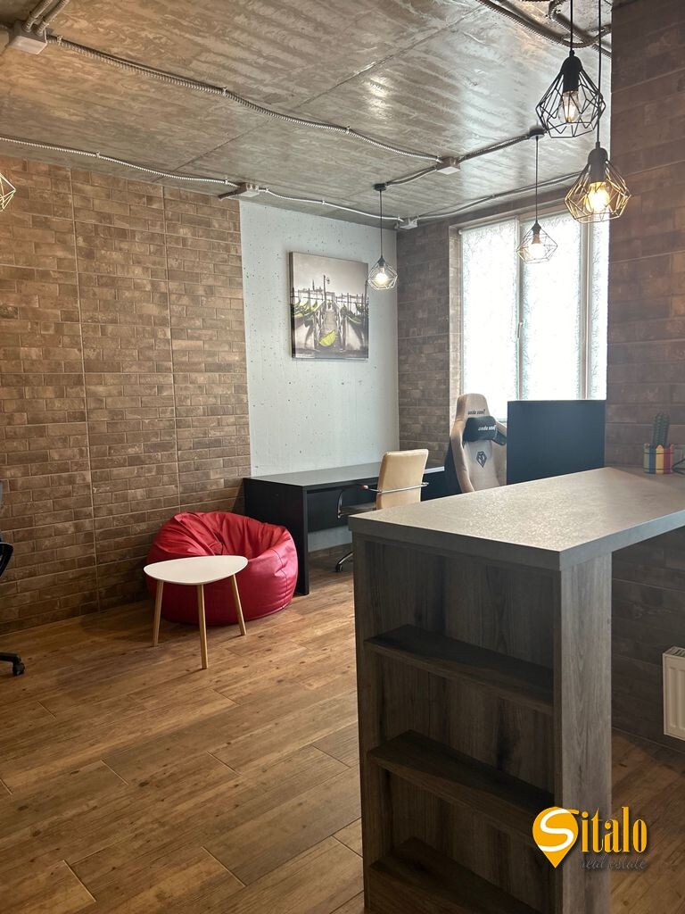 Продаж 1-кімнатної квартири 42 м², Каховська вул., 60