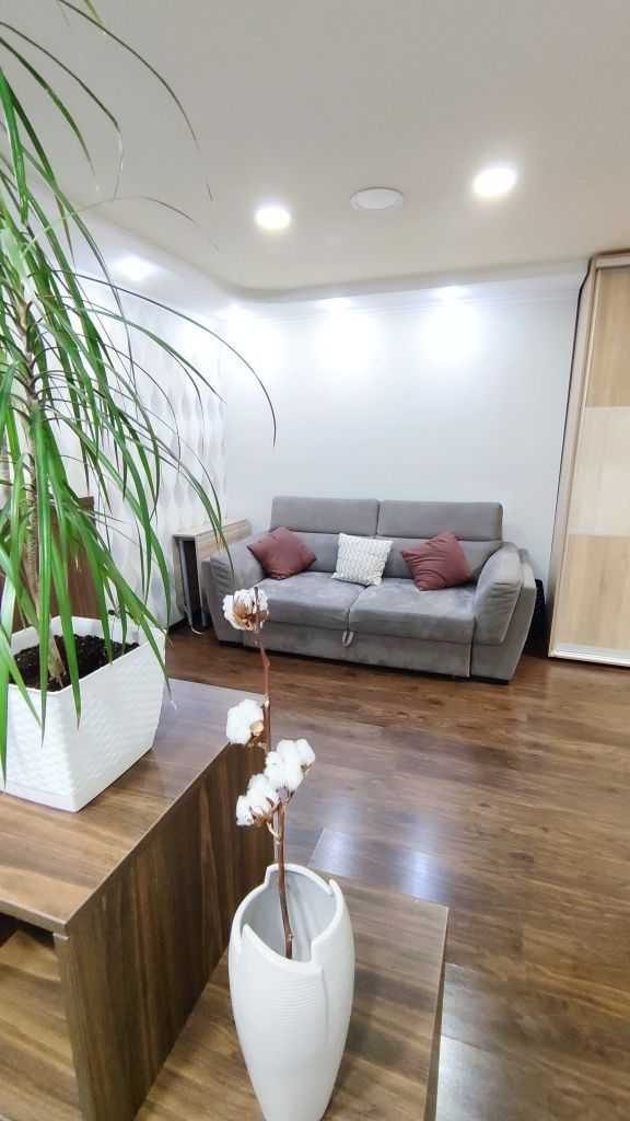 Продаж 2-кімнатної квартири 47 м², Василя Сухомлинського вул.