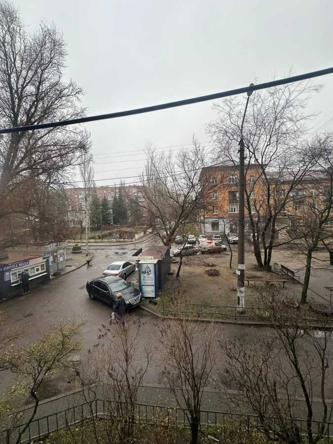 Продажа 3-комнатной квартиры 57 м², Солнечная ул., 42