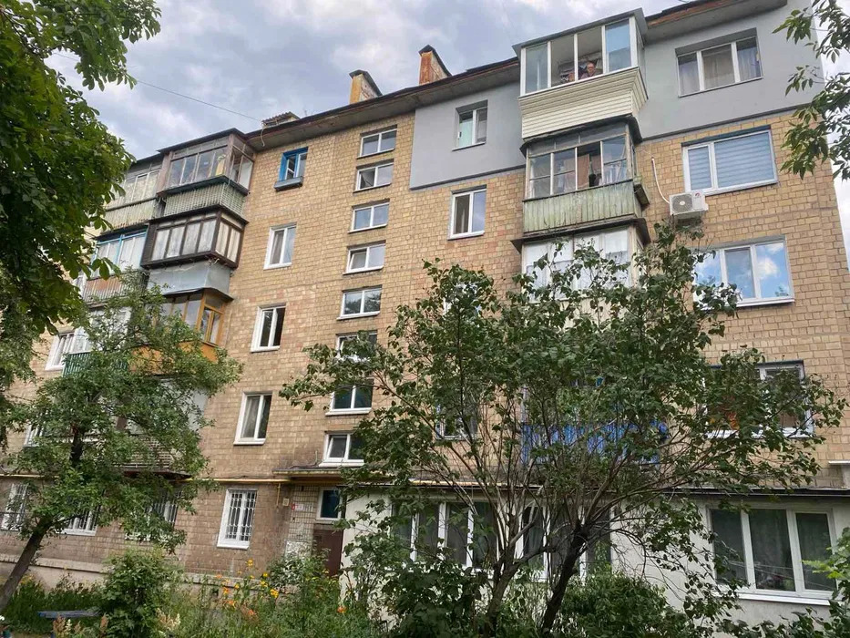 Продаж 1-кімнатної квартири 28 м², Краснопільська вул., 10
