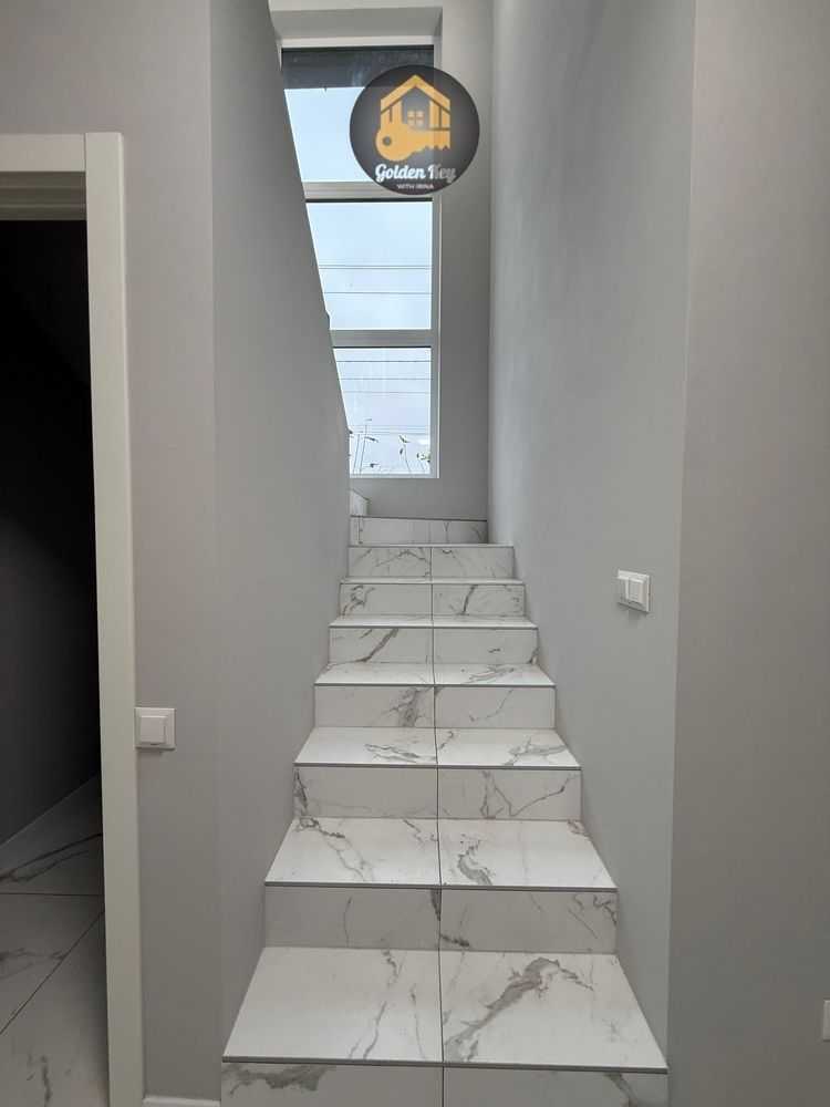 Продажа 4-комнатной квартиры 200 м², Вишнева, 35