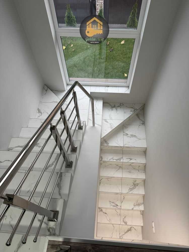 Продажа 4-комнатной квартиры 200 м², Вишнева, 35