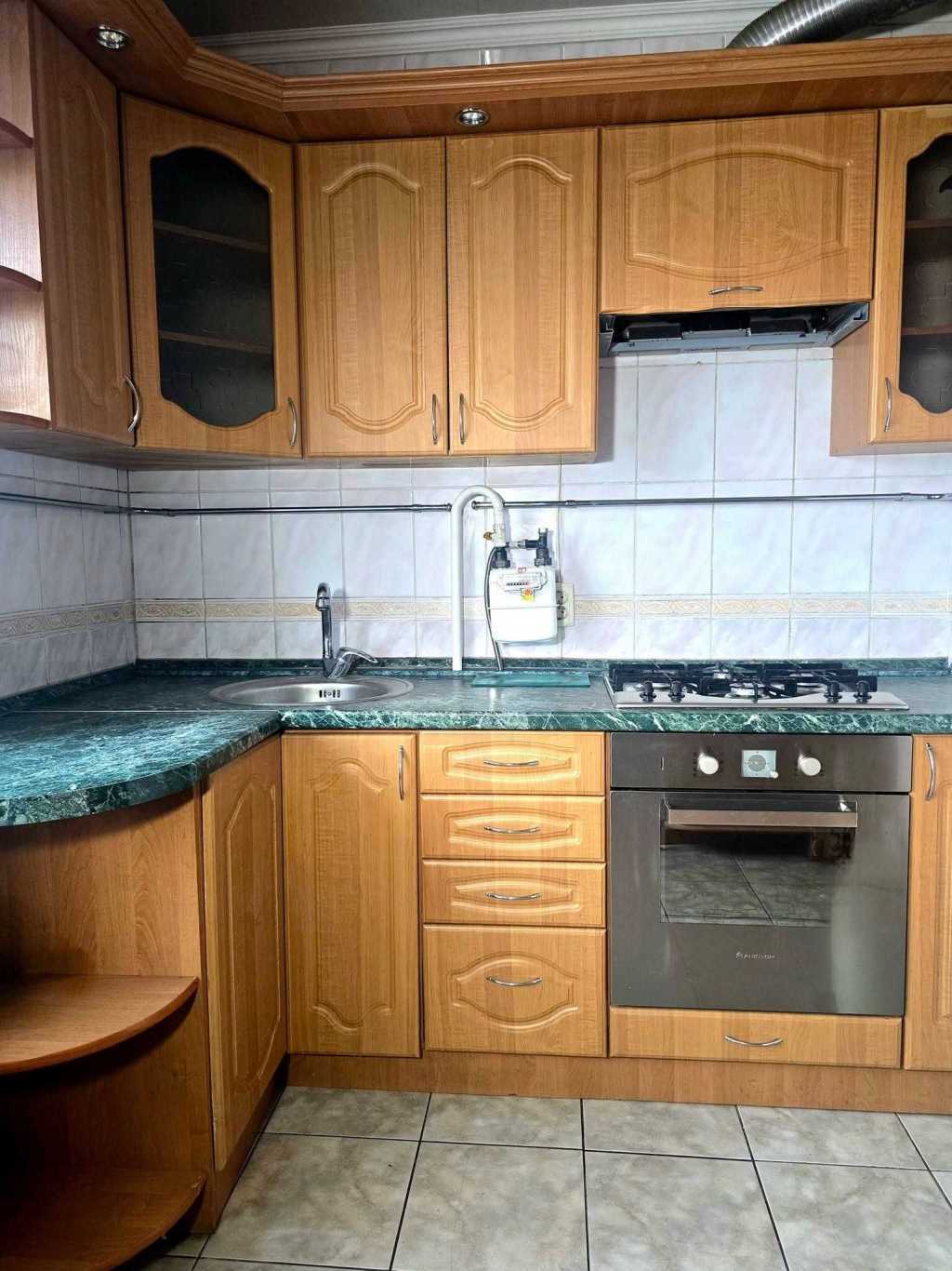 Продаж 2-кімнатної квартири 59 м², Нова