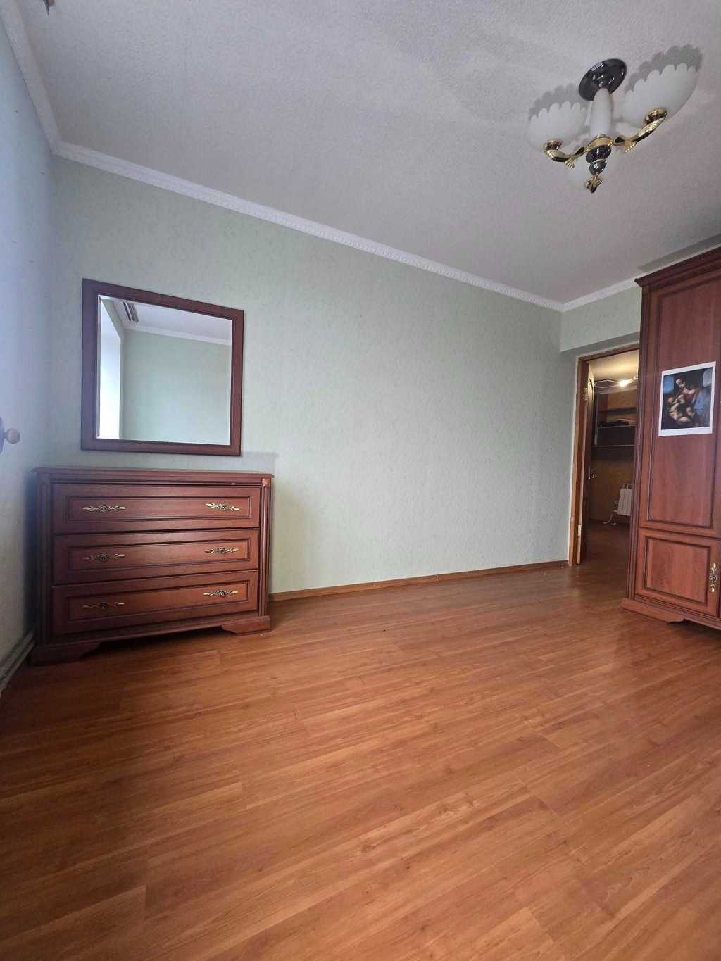 Продаж 2-кімнатної квартири 59 м², Нова