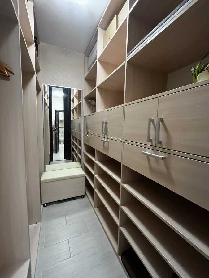 Оренда 2-кімнатної квартири 40 м², Святошинська вул., 27Г