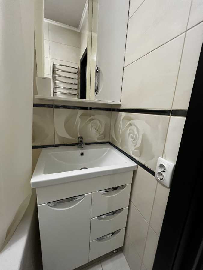 Оренда 2-кімнатної квартири 40 м², Святошинська вул., 27Г