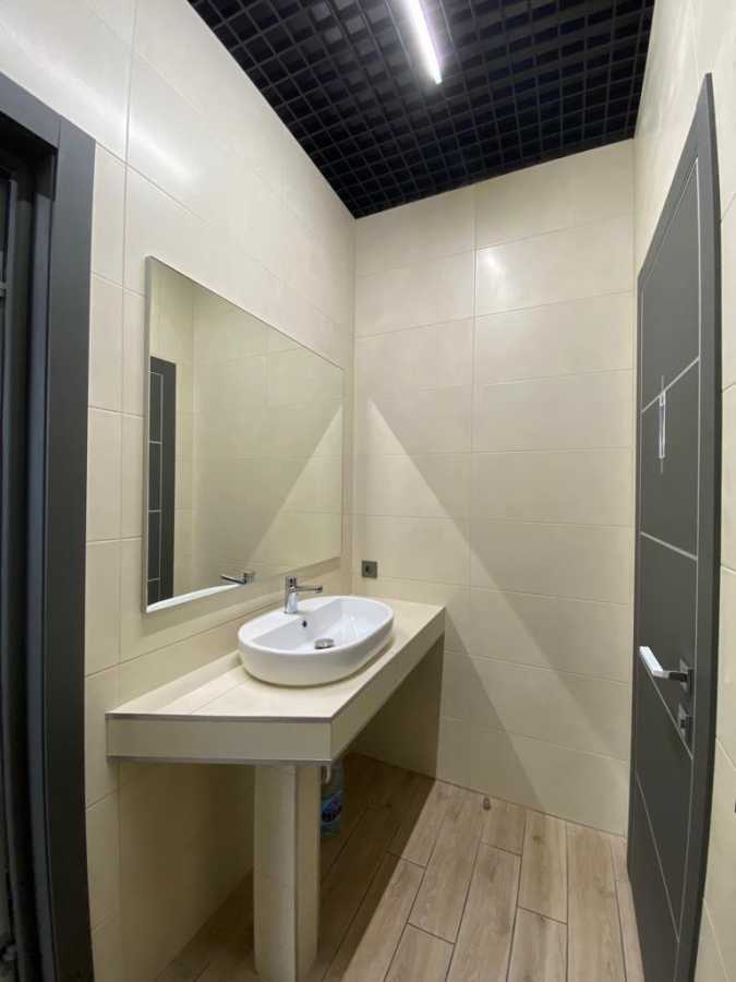 Аренда офиса 100 м², Евгения Коновальца ул., 36Е