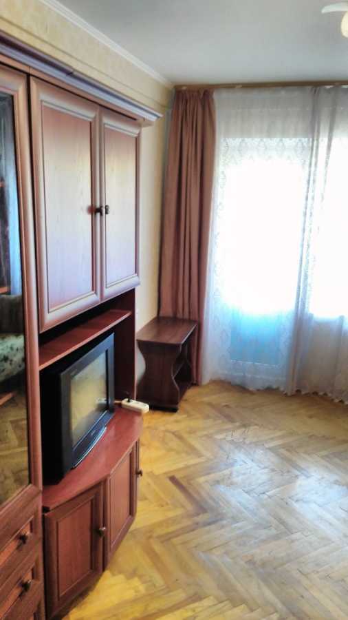 Продажа 1-комнатной квартиры 30 м², Пражская ул., 25