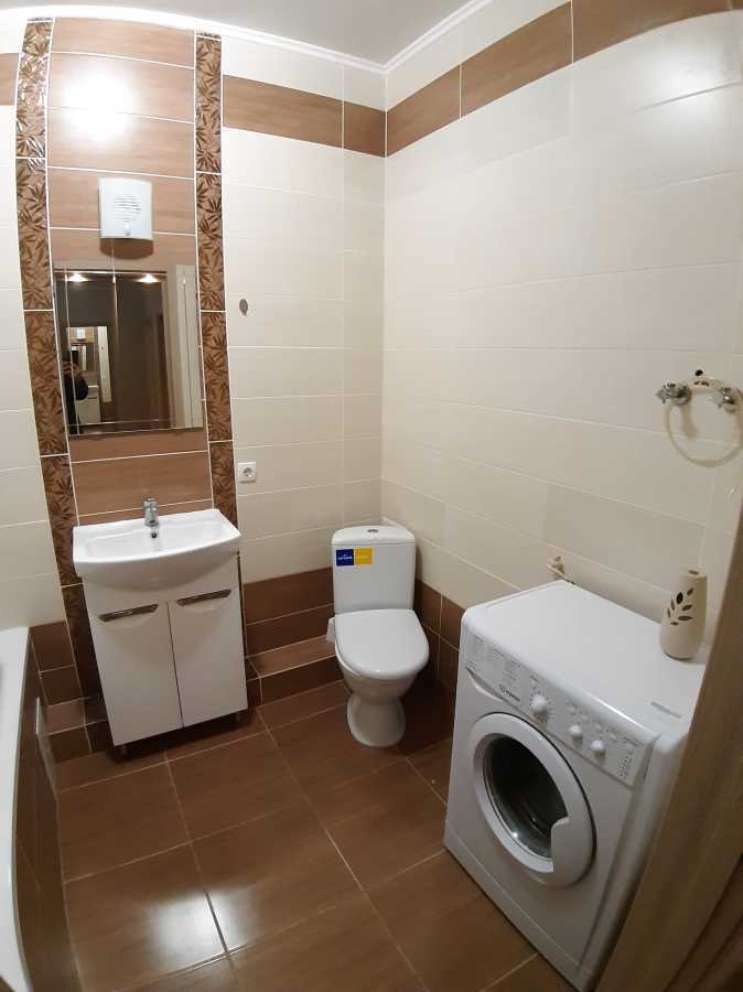 Оренда 1-кімнатної квартири 47 м², Воскресенська вул., 16А