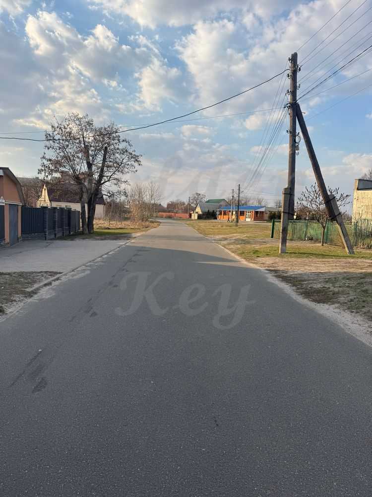 Продаж ділянки під індивідуальне житлове будівництво 20 соток, Іванків