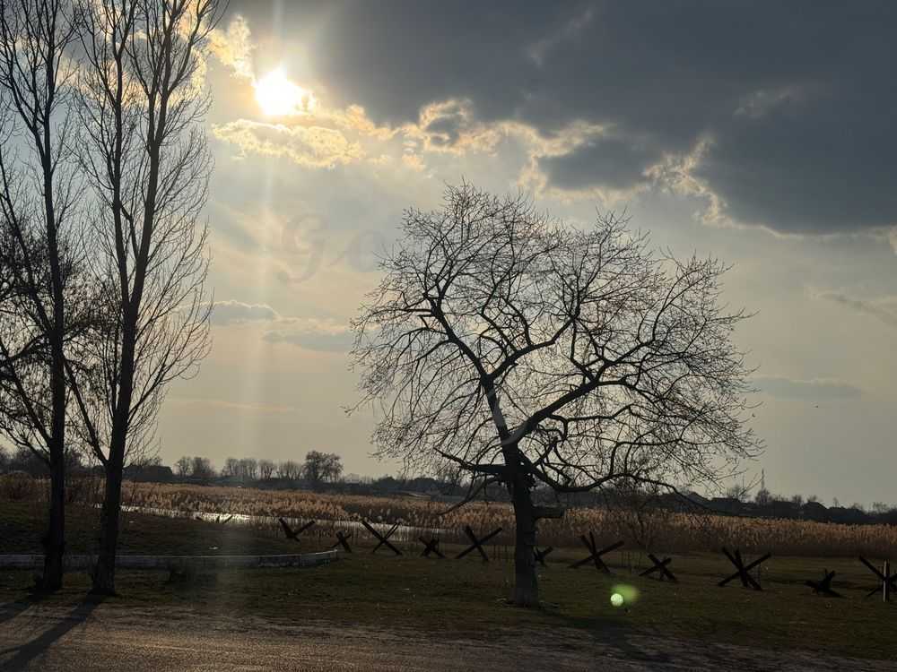 Продаж ділянки під індивідуальне житлове будівництво 20 соток, Іванків